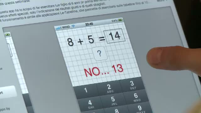 Tablete si telefoane in loc de stilouri si calimara. Cat ii costa pe parinti rechizitele scolare