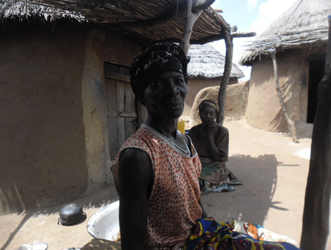 Reportaj BBC: Taberele de vrajitoare din Ghana, locurile unde femeile "excentrice" sunt exilate