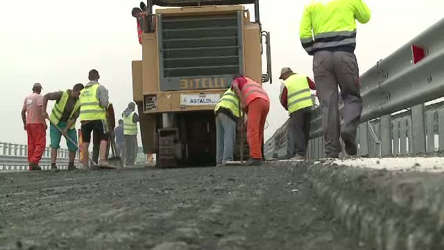 Licitatia pentru primul tronson al autostrazii Nadlac-Arad, posibila in ianuarie. Ce spun oficialii