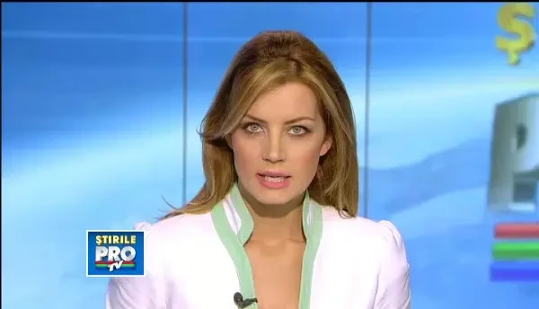 Saloane de masaj cu bec rosu. Tinere prinse in flagrant in timp ce intretineau relatii sexuale