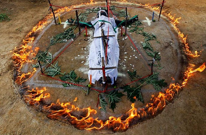 ritual exorcizare, Columbia 2