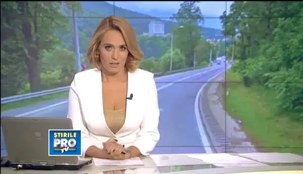 Primele imagini cu urmasul Loganului si noile Sandero si Sandero Stepway. VIDEO