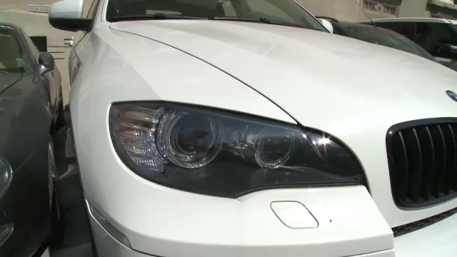 A plecat cu o masina de 70.000 de euro si a ajuns pe jos acasa. Firmele de leasing "repatriaza"