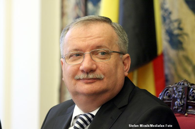 Fiul fostului ministru al Educatiei Ioan Mang s-a casatorit cu fiica unui lider al PDL Bihor