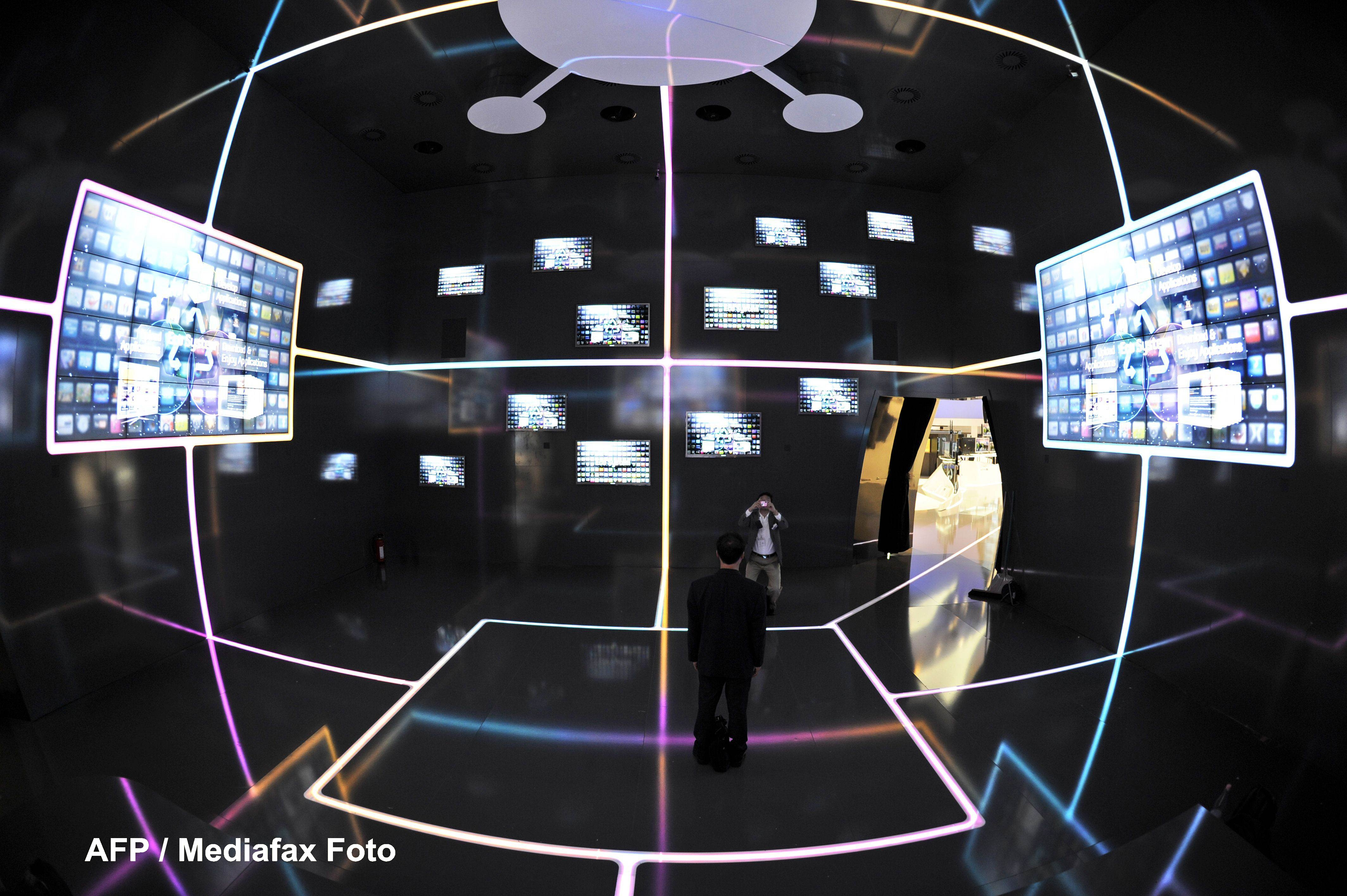 Cele mai ciudate aparitii de la IFA Berlin: boxele audio cu fantana arteziana si "hobotul". VIDEO