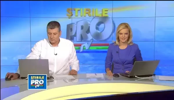 Zeci de bucatari au pregatit o mamaliga de 400 de kilograme. Vezi cum arata preparatul