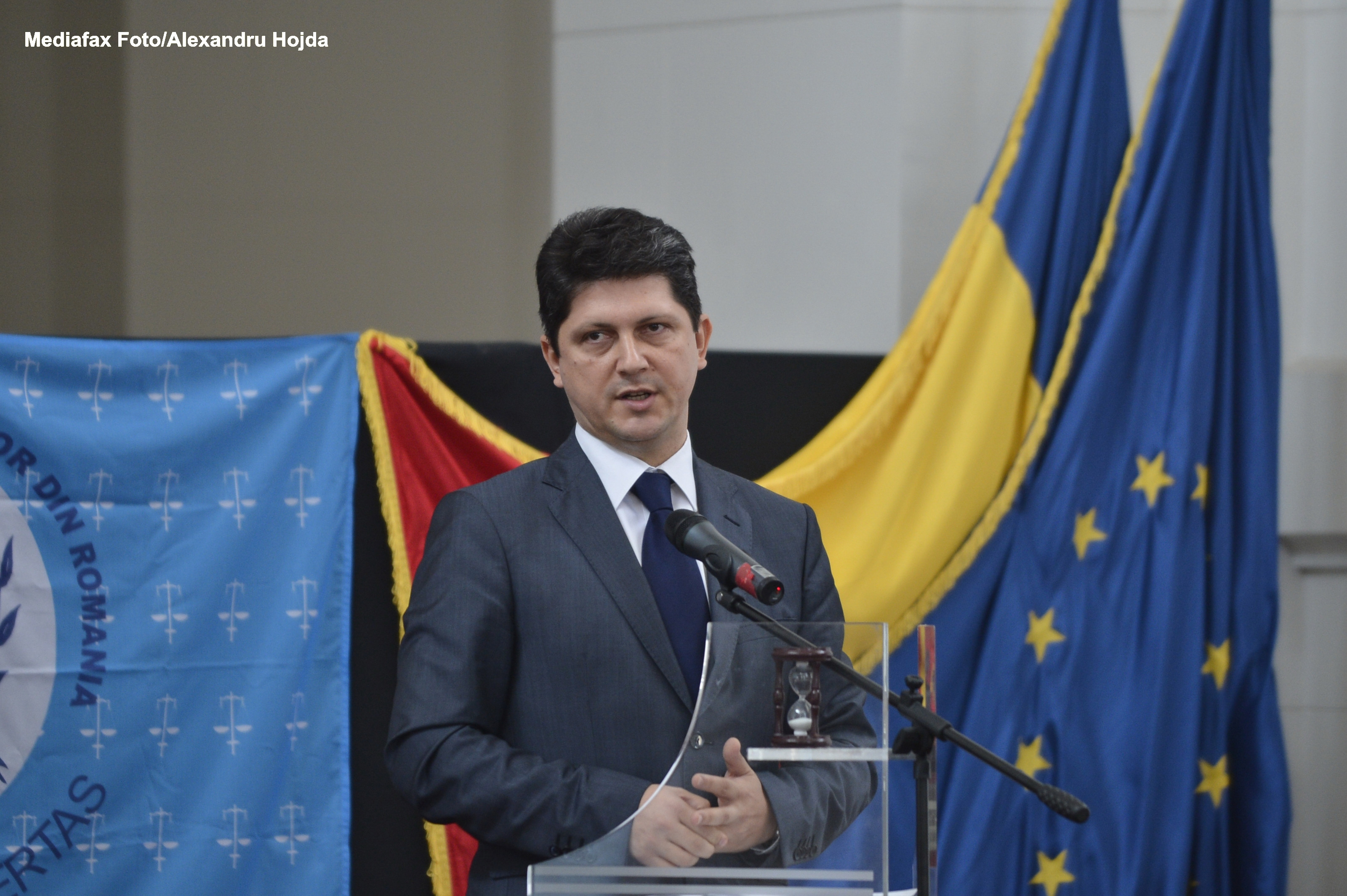 Oficialii romani se duc la Strasbourg sa dea explicatii despre "situatia politica din Romania"