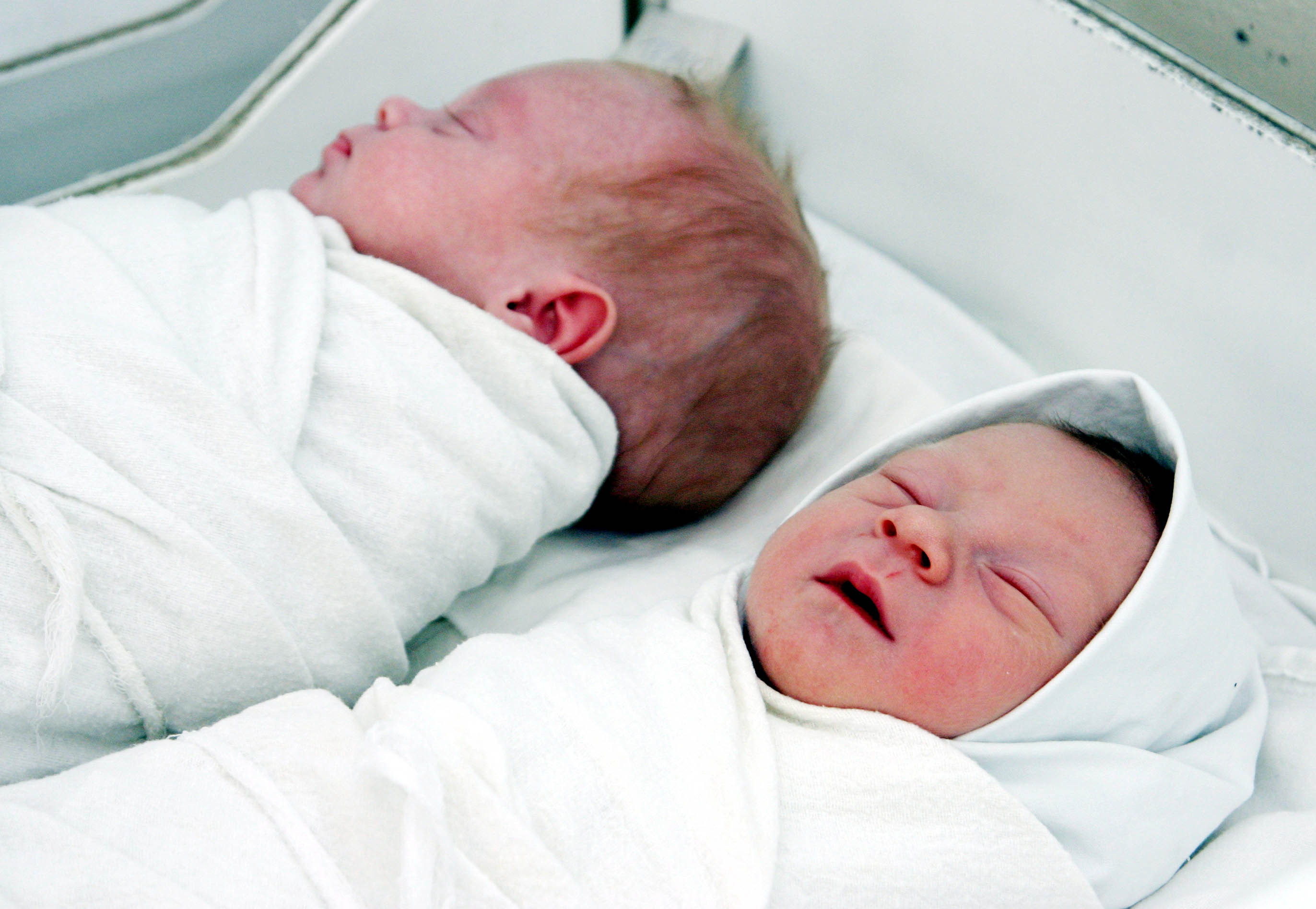 Sperante pentru mame. Cand se va reintregi indemnizatia pentru cresterea copilului