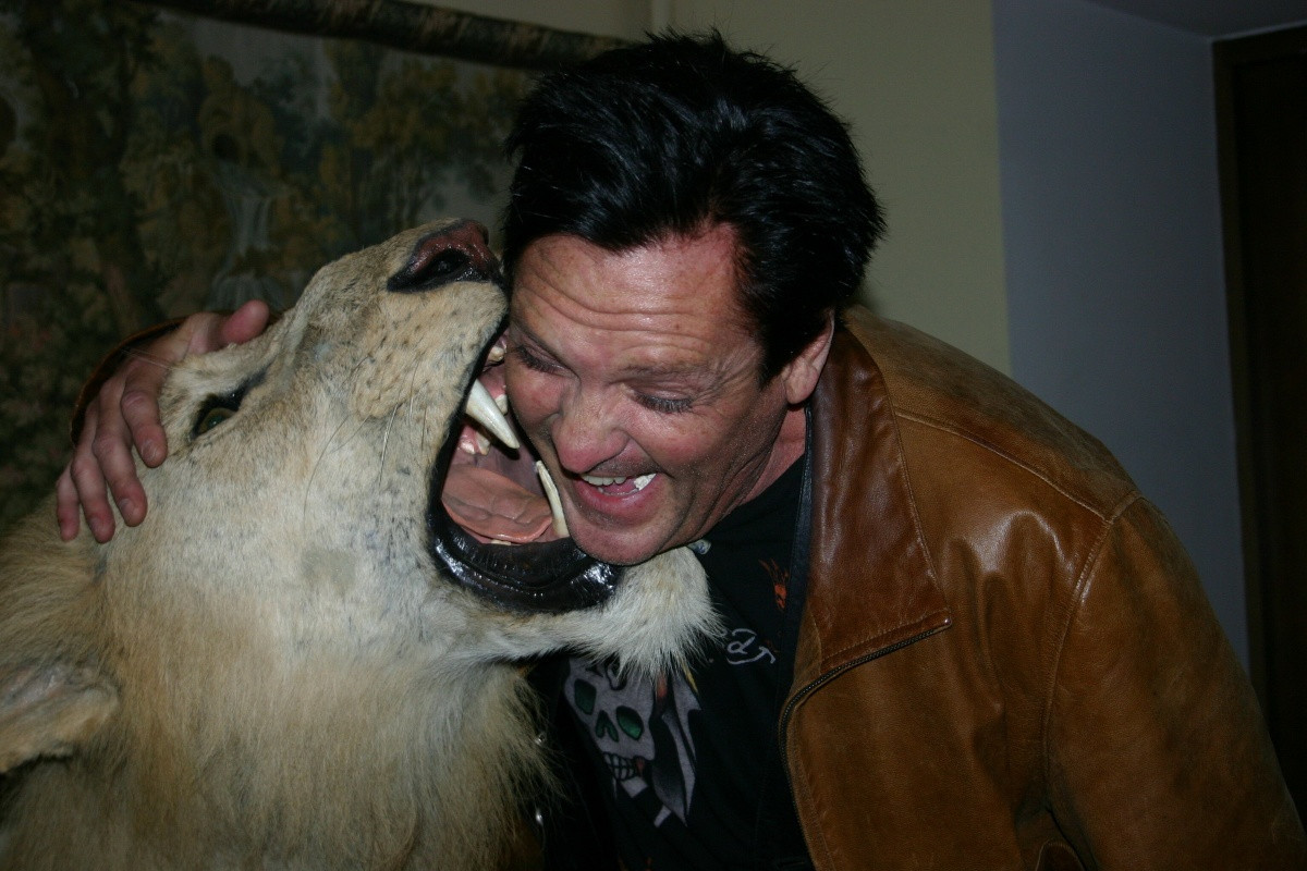 Starul din Kill Bill a dat de belea: De ce a fost arestat Michael Madsen:
