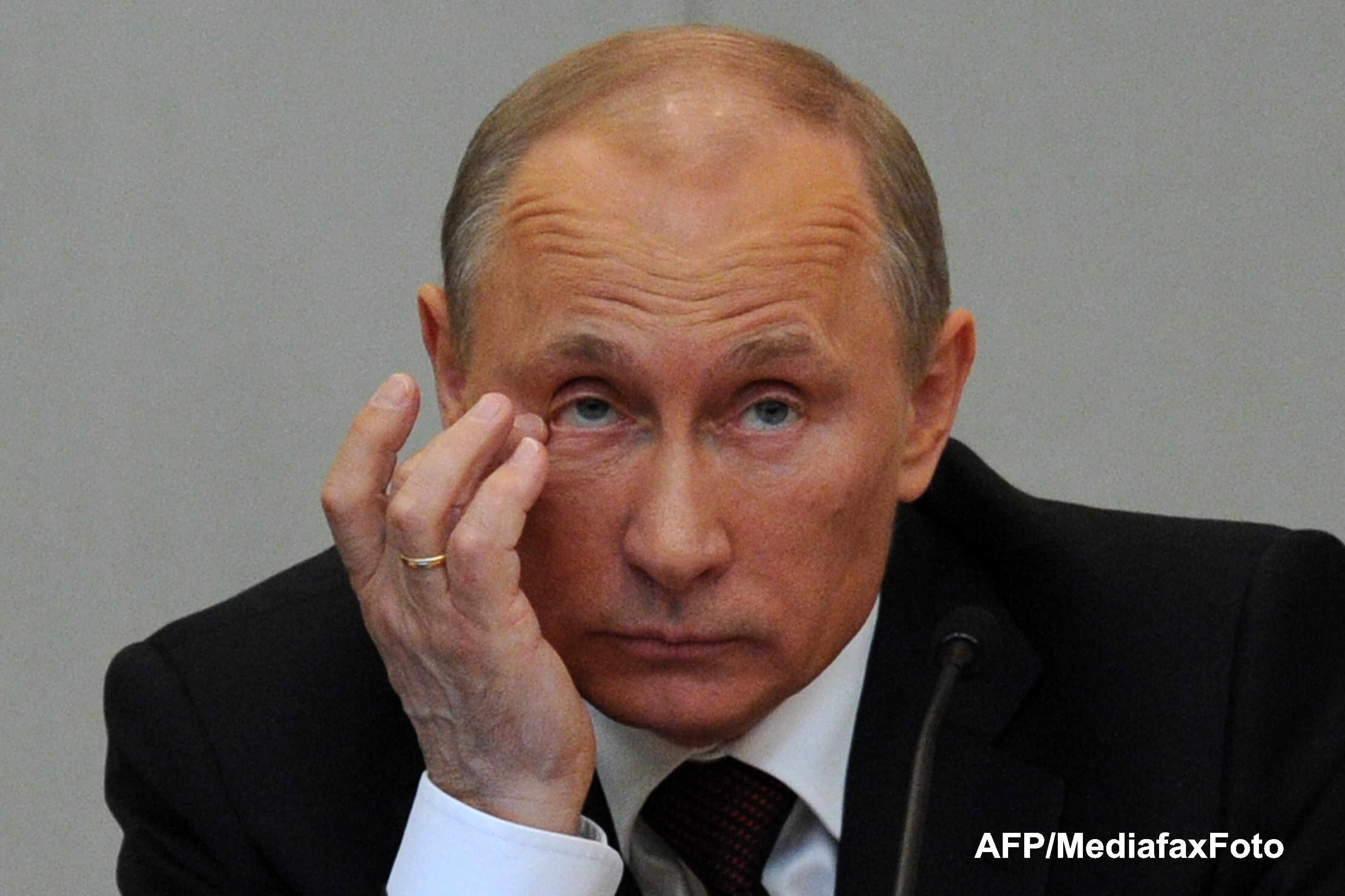 Vladimir Putin a promulgat legea care interzice americanilor sa adopte copii rusi