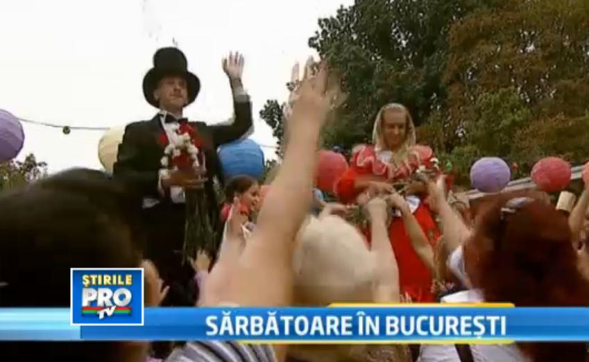 Bataie cu flori de Ziua Capitalei. Bucurestenii s-au lovit cu 2.000 de crizanteme si garoafe