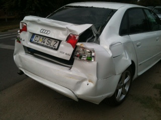 Un TIR plin cu cereale a lovit o masina la Mosnita Noua. Soferul nu a pastrat distanta regulamentara