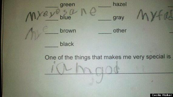 Mesajul unui ELEV pentru PROFESOARA lui. Femeia a ras cu lacrimi cand i-a citit tema. FOTO