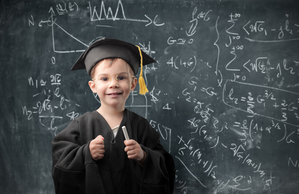 La 4 ani a fost inclus in Mensa. Povestea copilului genial care a uimit lumea cu mintea sa