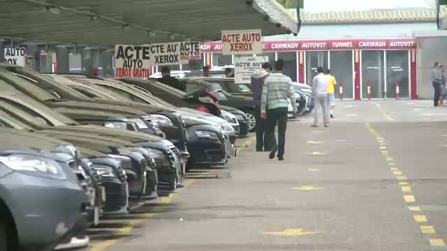 Hotii au inventat o noua metoda de furt din masini: aparatul care blocheaza telecomanda