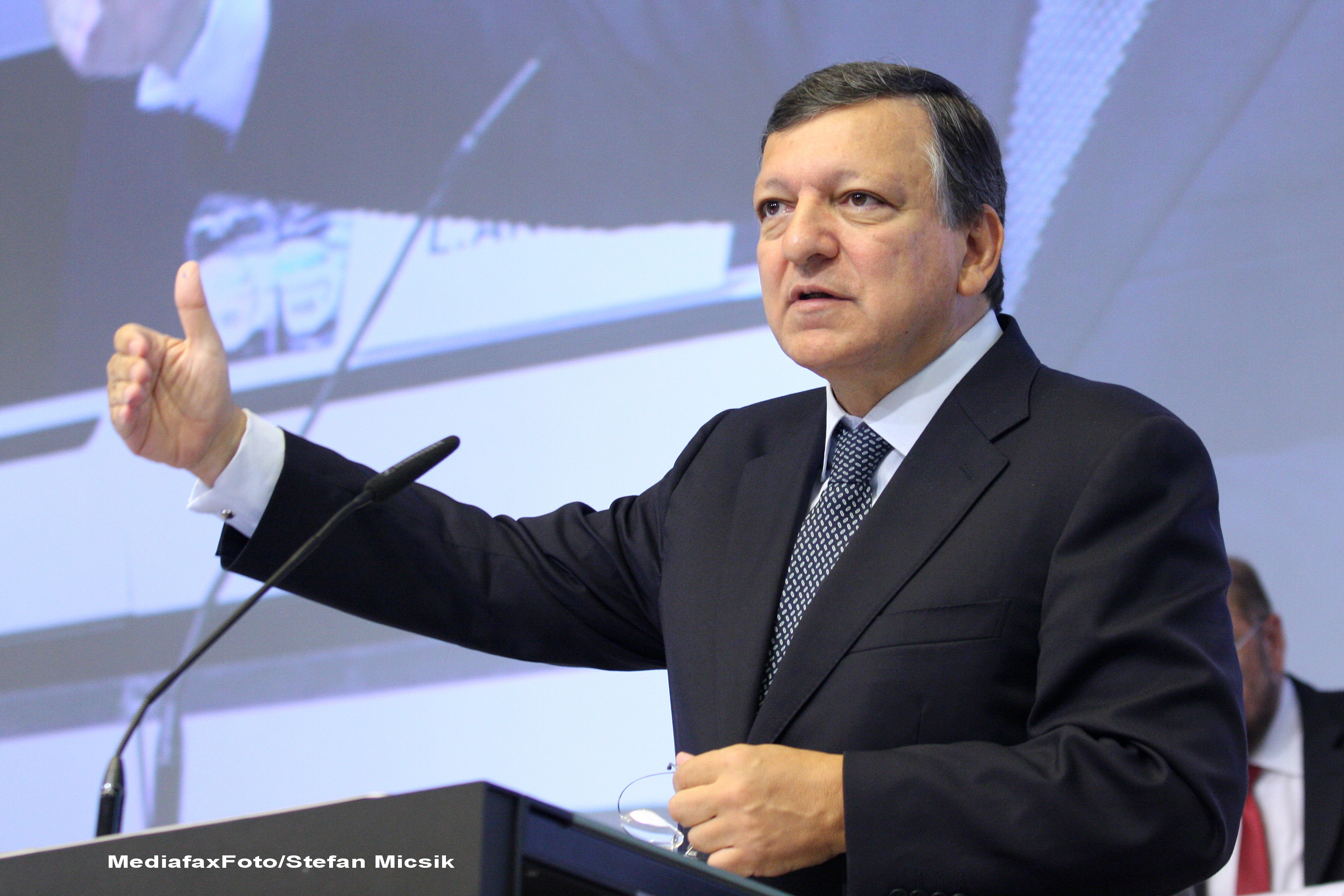 Barroso: Restructurarea companiilor de stat si reforma sanatatii, cruciale pentru bugetul Romaniei