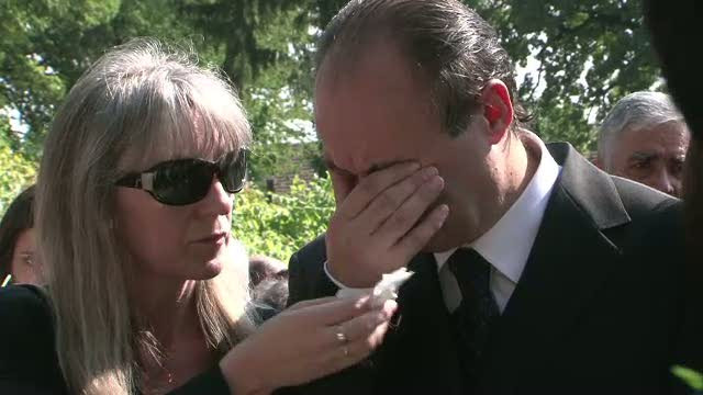 Ioan Avram Muresan, eliberat temporar pentru a-si conduce fiul decedat in Kenya pe ultimul drum