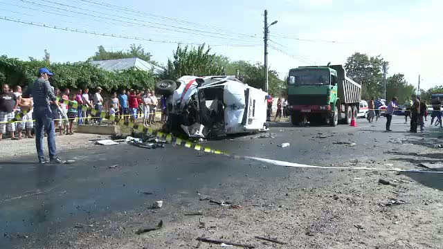 Accident ingrozitor in Galati. Trei persoane au decedat dupa ce o ambulanta a intrat pe contrasens