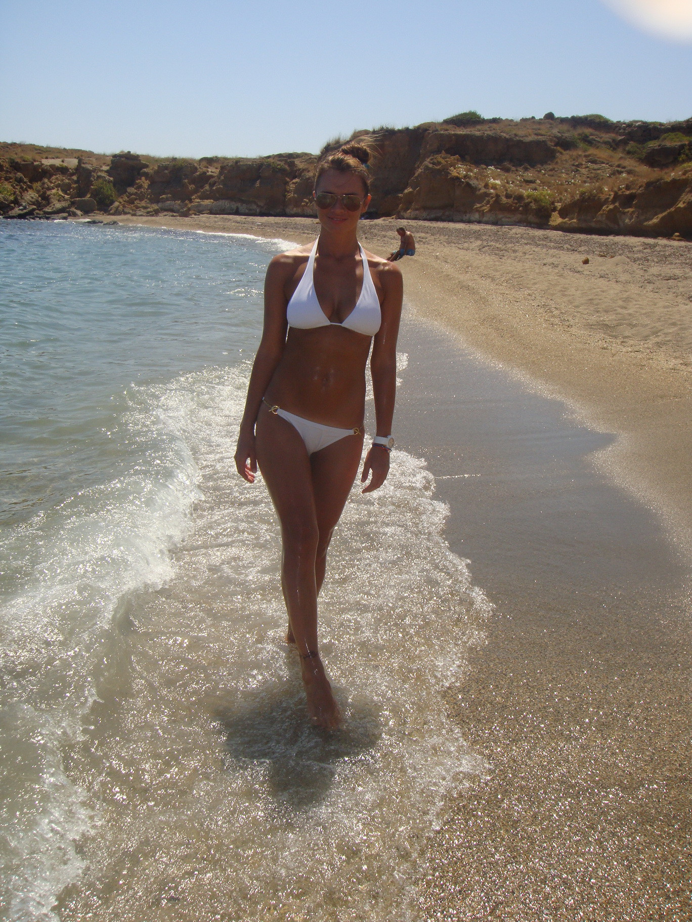 LIKE pentru fata de la Meteo: Magda Palimariu arata incredibil in costum de baie! FOTO