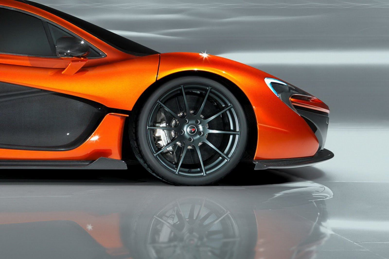 McLaren P1