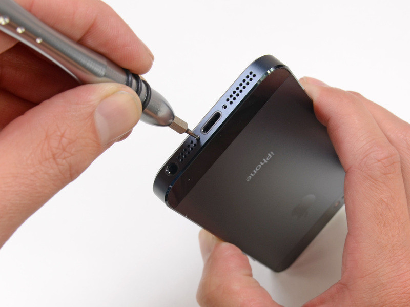 VIDEO: iPhone 5 dezvaluit de secrete. Ce au gasit specialistii in interior