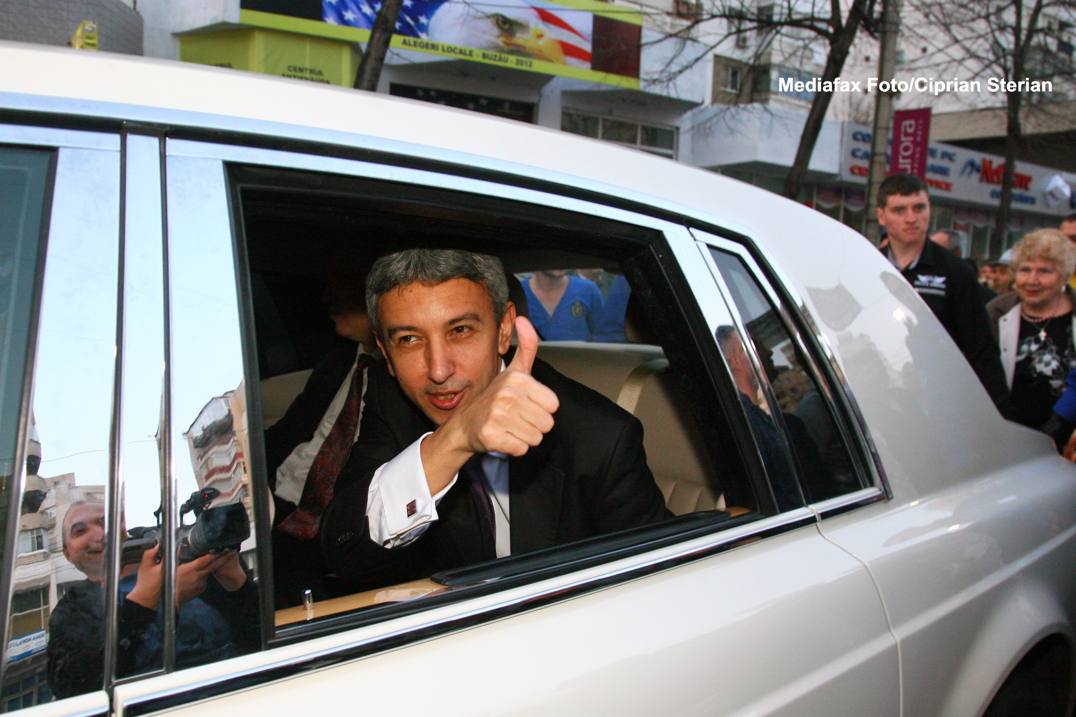 Ponta: Dan Diaconescu va gasi acum pretexte; NU a avut niciodata si nu are banii pentru Oltchim