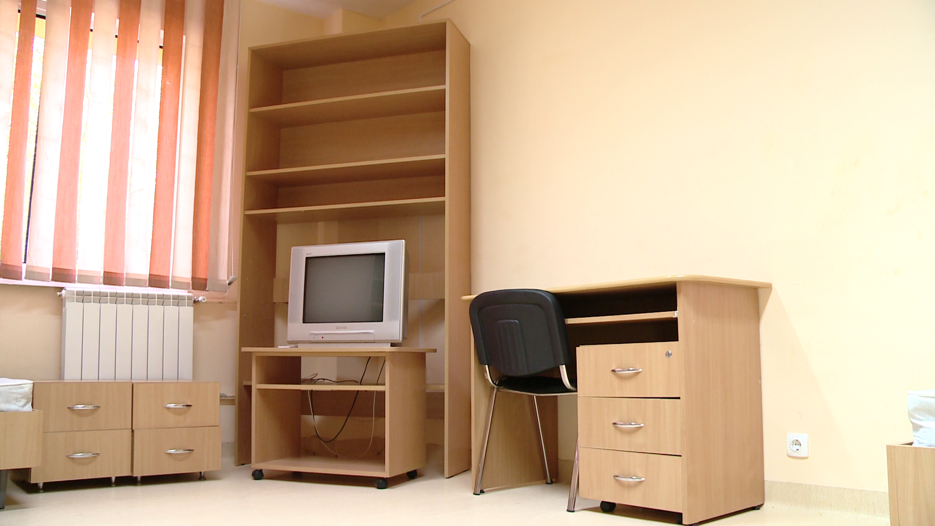 Camine proaspat renovate pentru studentii Universitatii de Vest. Vezi cum arata acestea