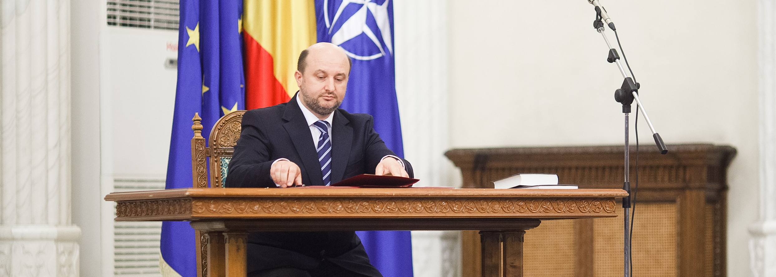 Dan Radu Rusanu a fost RETINUT in dosarul "Carpatica". Reactia lui Daniel Chitoiu, dupa ce DNA a cerut aviz in cazul sau