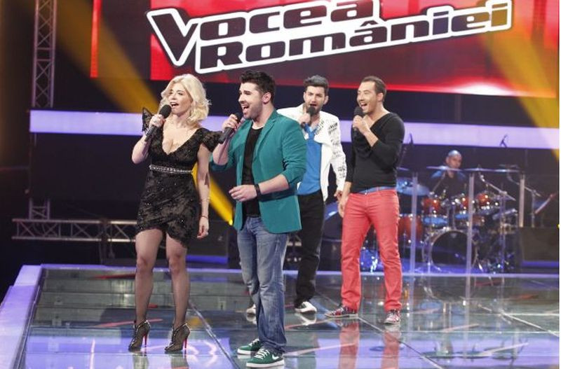 Al doilea sezon din "Vocea Romaniei" a inceput in forta. Trei concurenti au intors toate scaunele