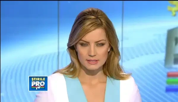 Elev de clasa a VIII-a injunghiat de un coleg, in sala de clasa, de fata cu o profesoara