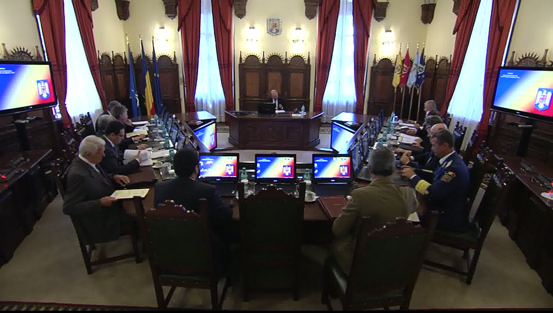 Sedinta CSAT. Se va discuta despre strategia industriei de securitate si despre rezervele de titei