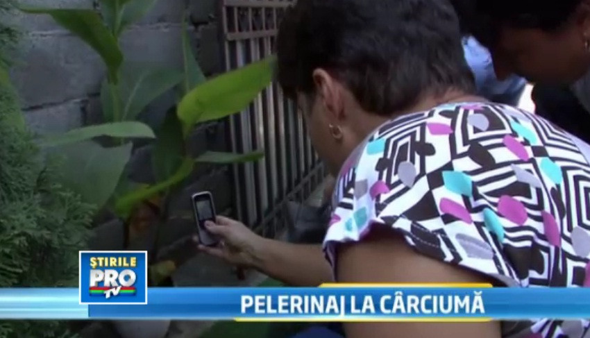 Minunea de la birt. Chipul lui Iisus a aparut pe frunza unei plante dintr-o carciuma din Targu Jiu