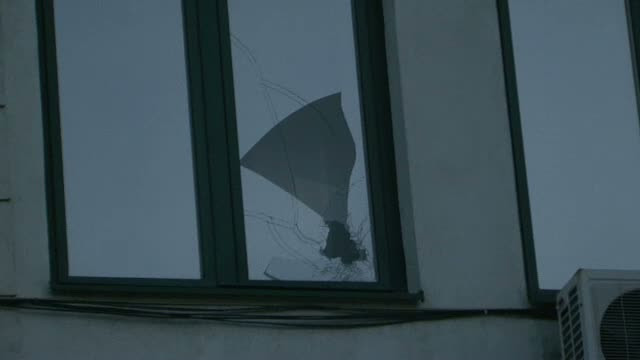 Glontul care a ajuns intr-o sufragerie din Baia Mare apartine proprietarului firmei de termompane