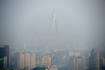 Cea mai proasta cladire din istoria omenirii.Se afla in Coreea de Nord si are 105 etaje GALERIE FOTO
