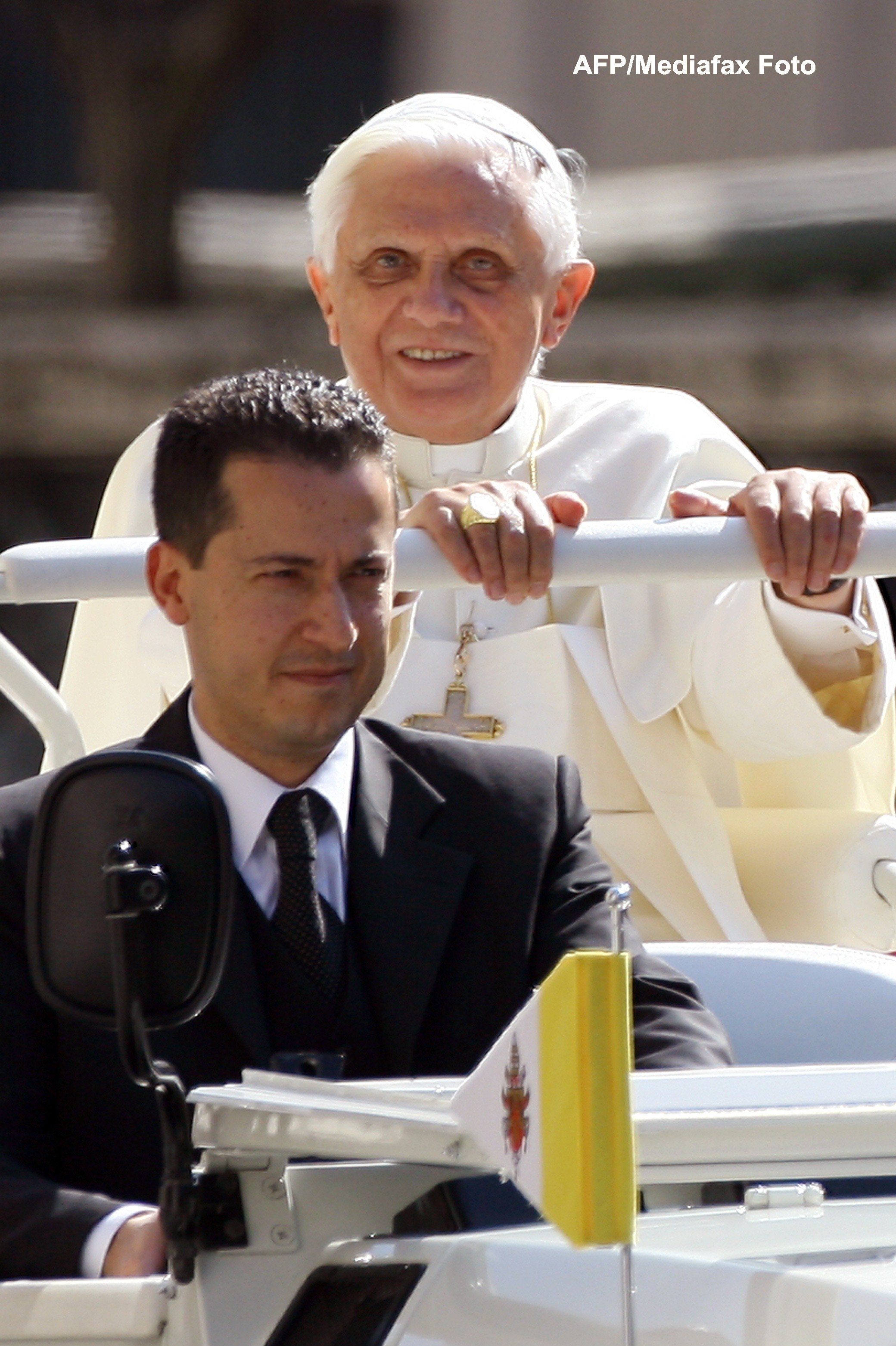 Paolo Gabriele si Papa Benedict al XVI-lea