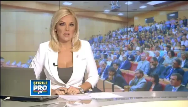 Studenti romani, in prima zi de scoala: "Nu stiu ce caut la universitate. Eu lucrez intr-un club"