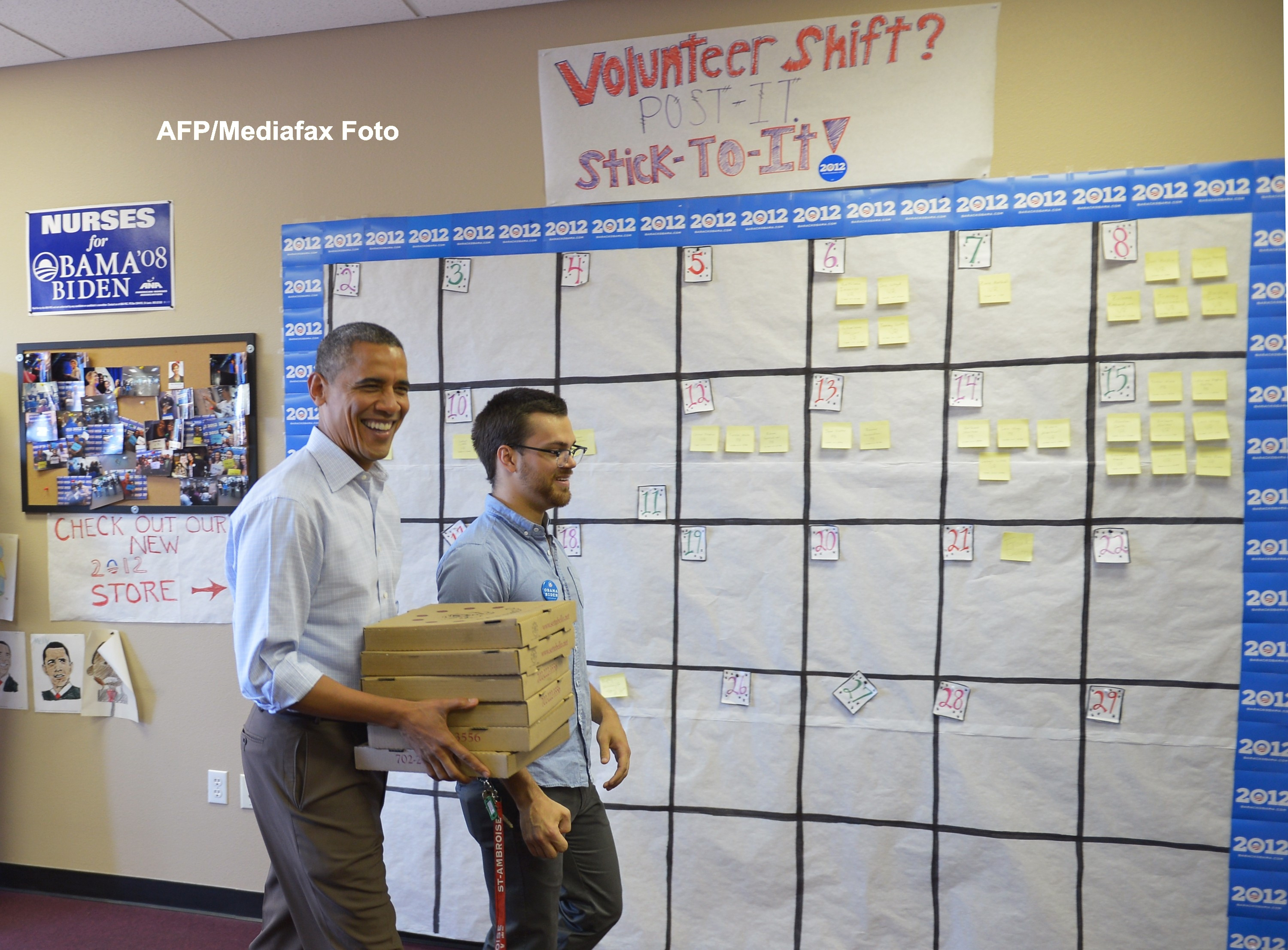 Alegeri SUA 2012. Barack Obama le-a dus pizza voluntarilor dintr-un birou de campanie din Nevada