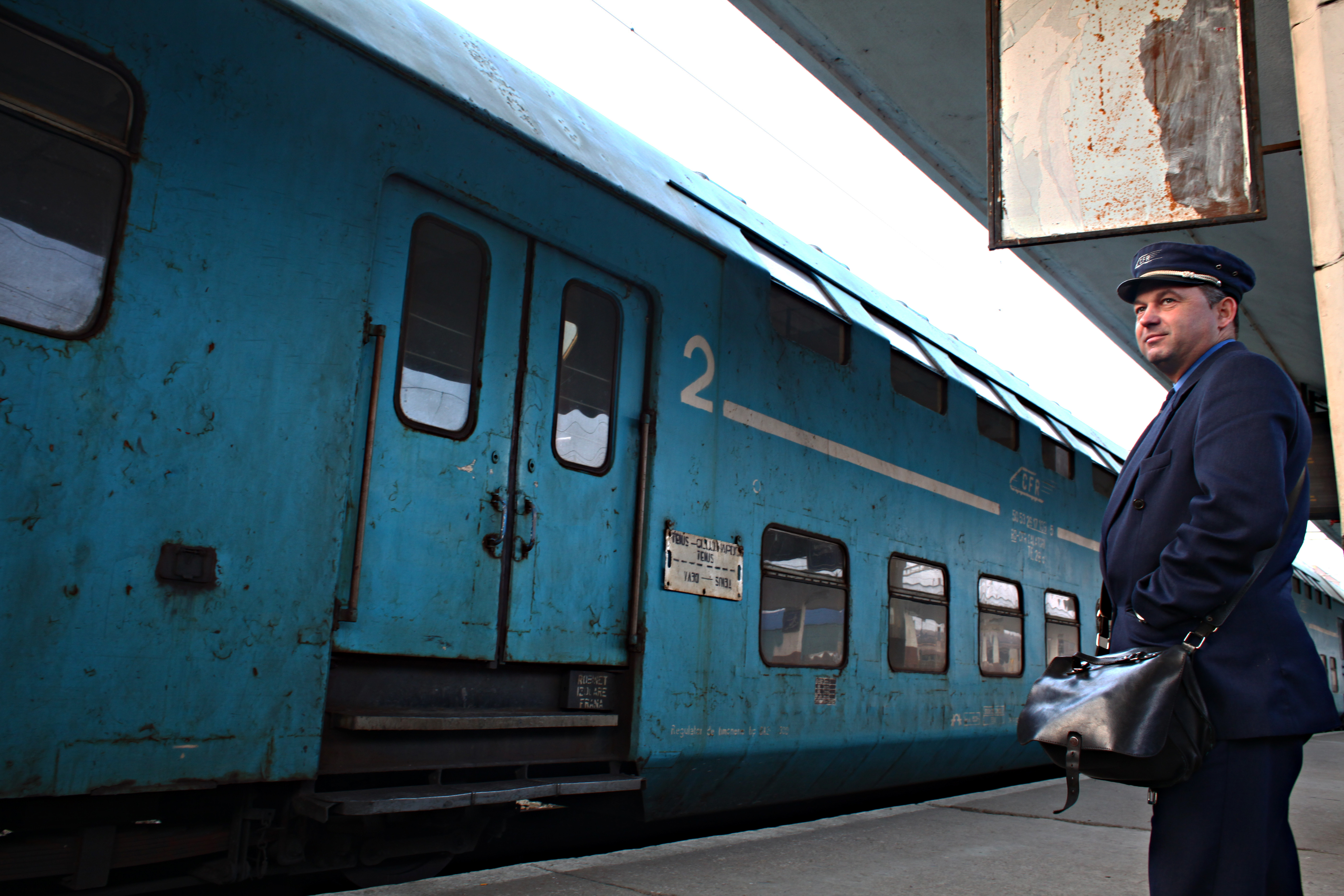 Dosarul "nasilor". Inca 45 de angajati ai CFR Calatori, dusi la audieri la Parchetul Brasov