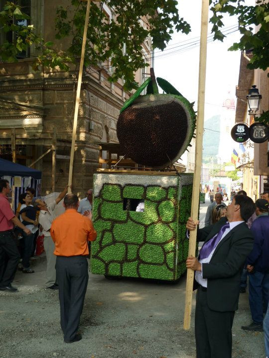 Scandal aplanat la Baia Mare. Autoritatile locale au dat socoteala dupa festivalul castanelor