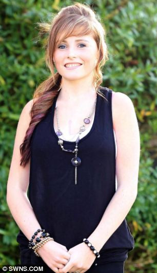 Si-a pus cercei in urechi. Cateva luni mai tarziu, era sa-si piarda viata