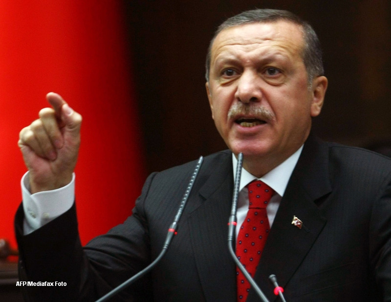 Situatia din Turcia ramane incordata, dupa accidentul minier din Soma. Opozitia ar avea dovezi ca Erdogan a lovit un barbat