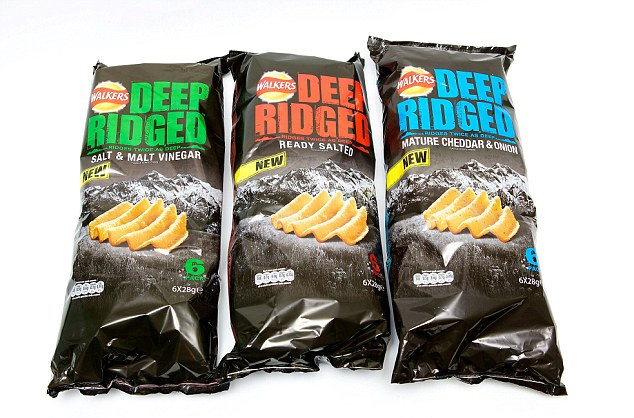 O firma producatoare de chipsuri, criticata dur pentru continutul pungilor