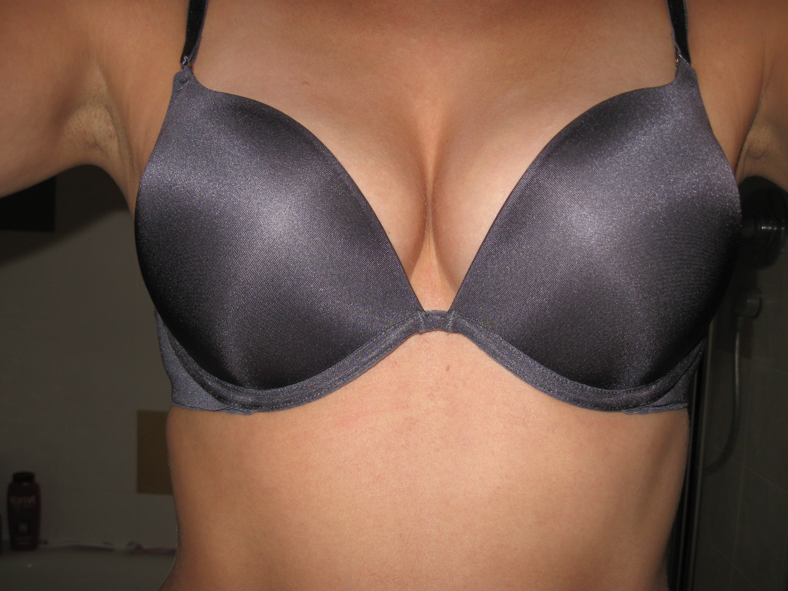 MOTIVUL pentru care le plac barbatilor sanii: