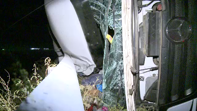 Accident dramatic pentru un sofer de TIR pe A2.A supravietuit, dar nu-si simte mainile si picioarele