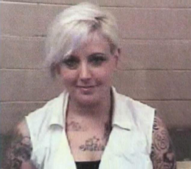 Arestata pentru ca i-a indeplinit dorinta fiicei de 11 ani. “Nu stiam ca este ilegal”