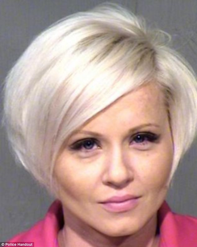 Femeia ale carei preferinte sexuale au socat toti barbatii a ajuns la inchisoare din greseala. VIDEO