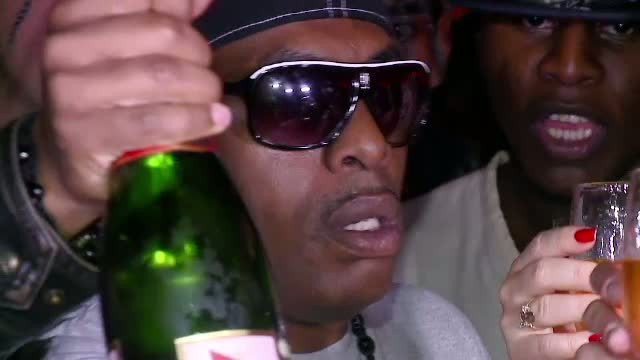 Coolio a plecat din hotelul din Mamaia cu bautura de 700 de euro ascunsa intr-o fata de perna