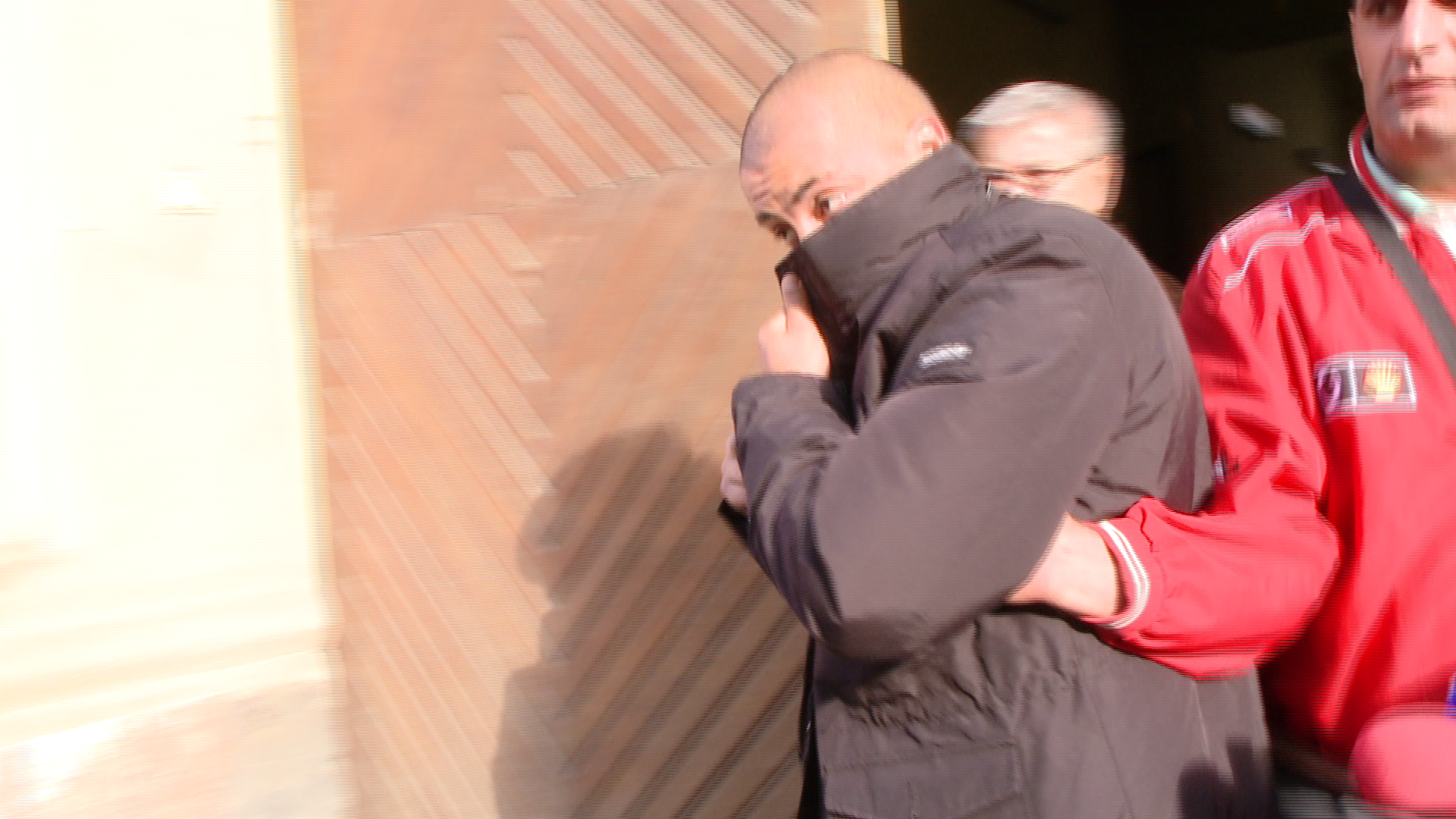 Barbatul care a impuscat iarna trecuta un individ, in fata unui bar din Timisoara, prins la Madrid