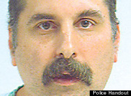 Acest barbat este autorul celui mai stupid jaf din istorie. Politia: L-am luat cu greu in serios