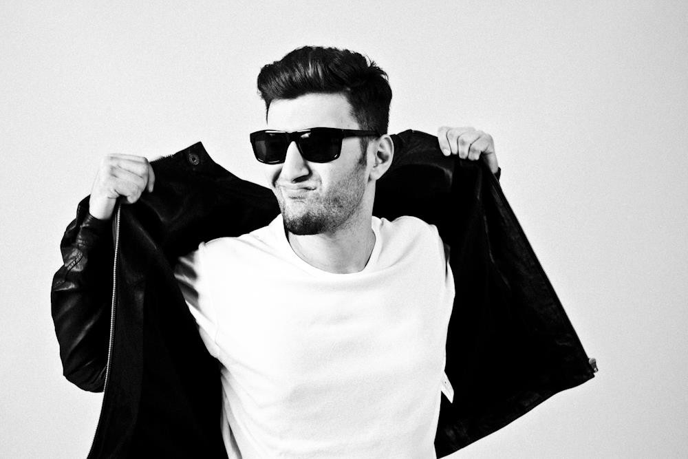 De ce ne PLACE Smiley: 8 cele mai tari hituri scoase de el! VIDEO